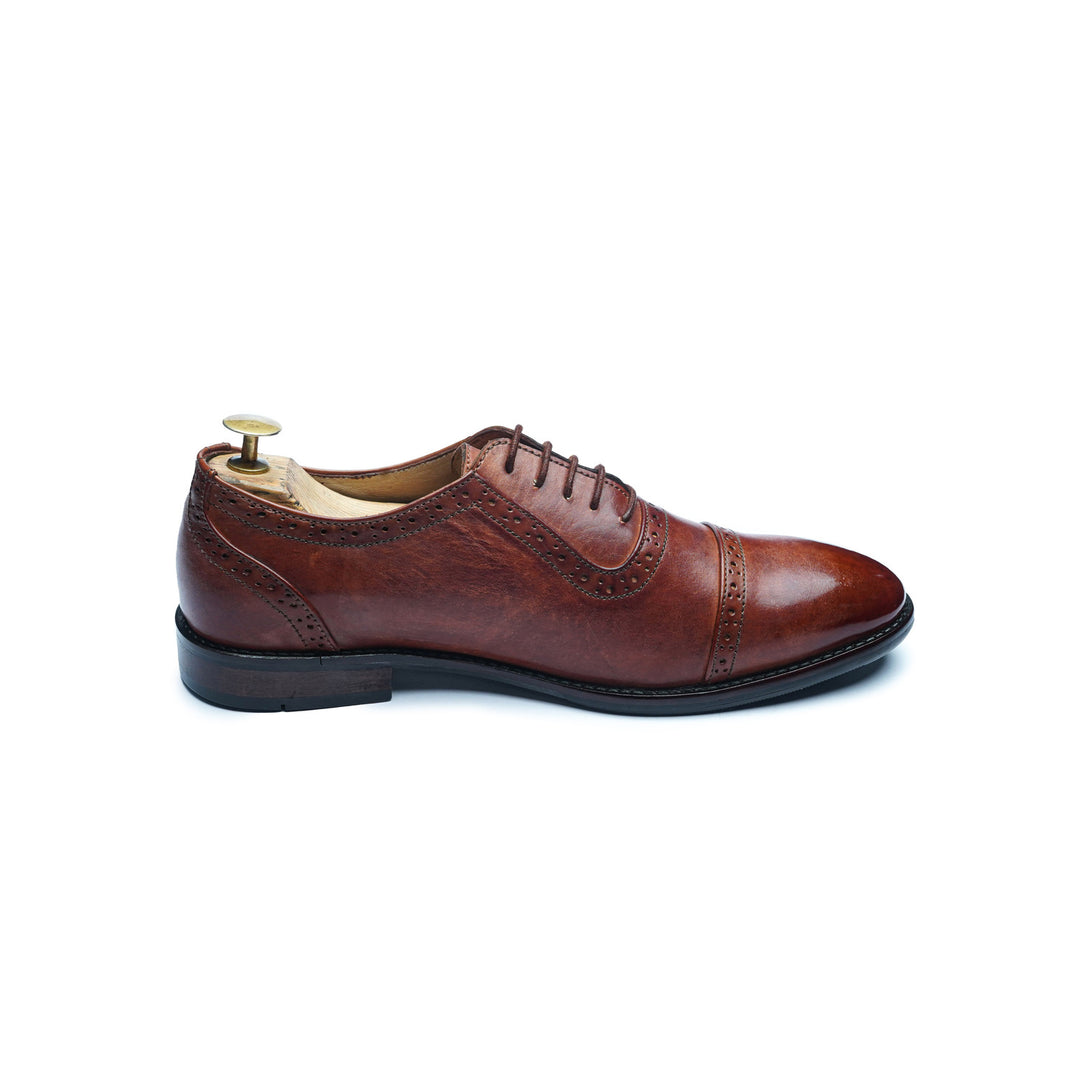 CAP TOE BROGUE - COGNAC PATINA