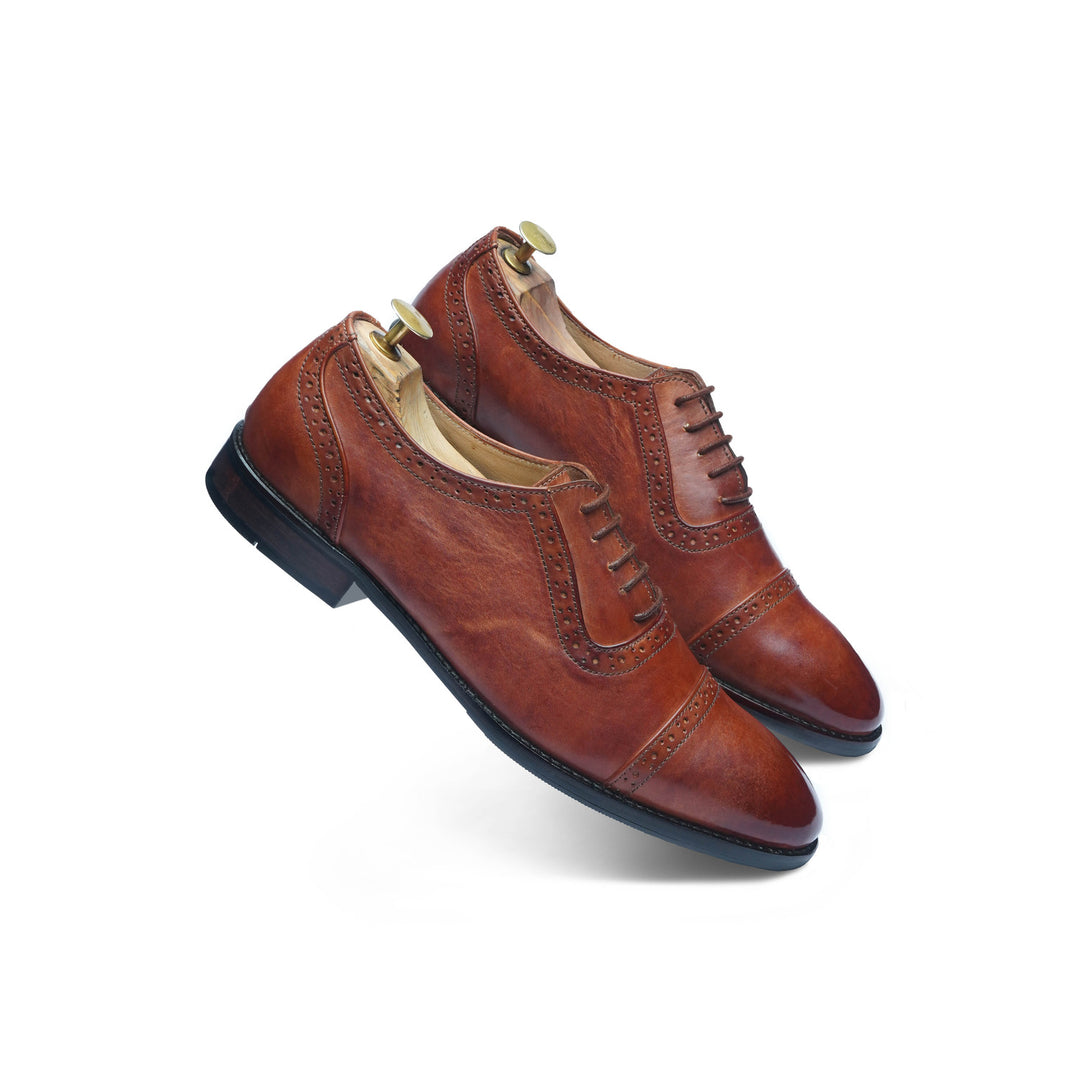 CAP TOE BROGUE - COGNAC PATINA